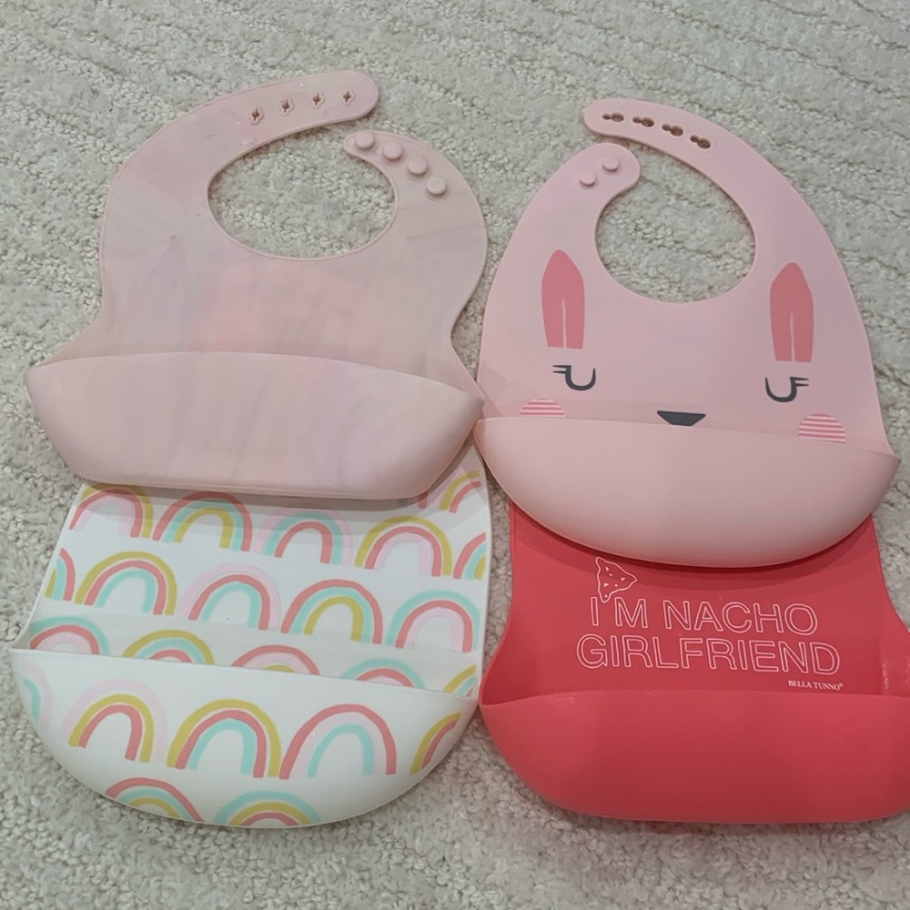 Silicone baby bibs